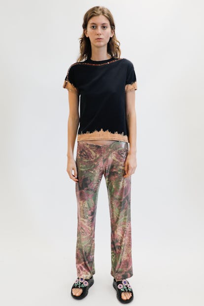 Low Rise Pants Are Back On Trend In Yes Really