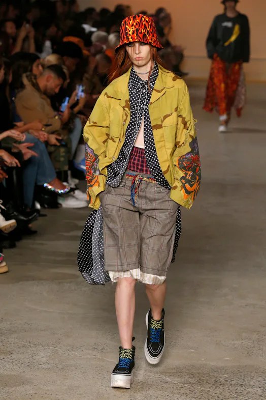 Low-Rise Pants Are Back On Trend In 2020 (Yes, Really)