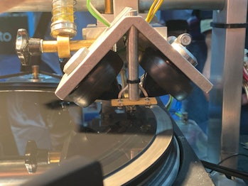 The Vinyl Recorder T560 Lets You Cut Your Own Records From Any Stereo Audio Source