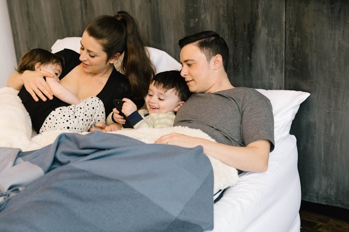 Experts say you can feed your baby without timers or extra pumps.