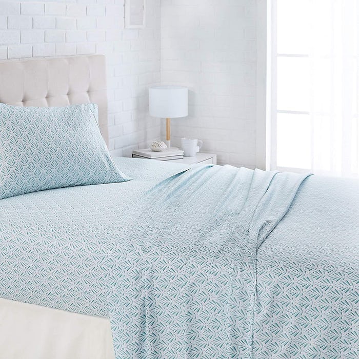 AmazonBasics Microfiber Sheet Set