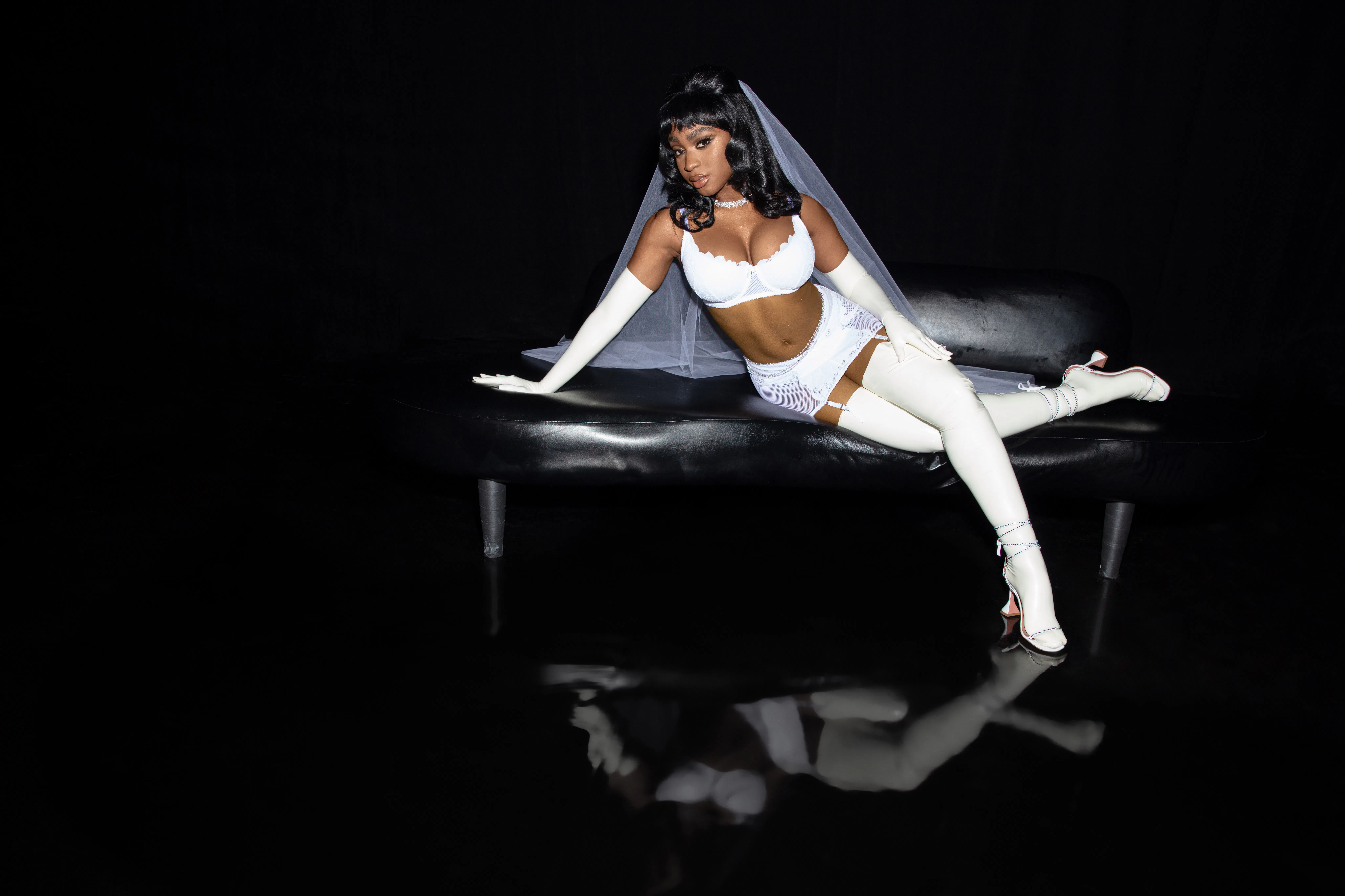 Savage X Fenty Fashion Show Features Rihanna Lizzo More Photos