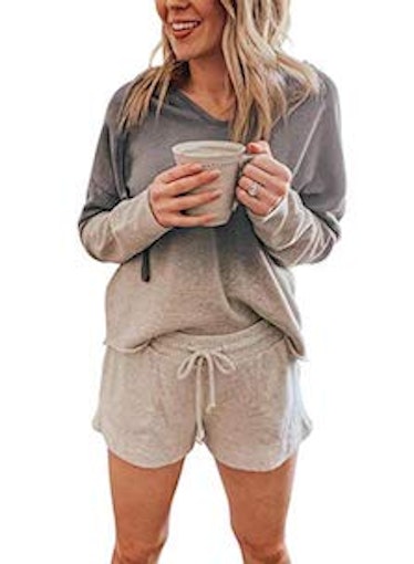 ROSKIKI Soft Hooded Long Sleeves Pajama Set 