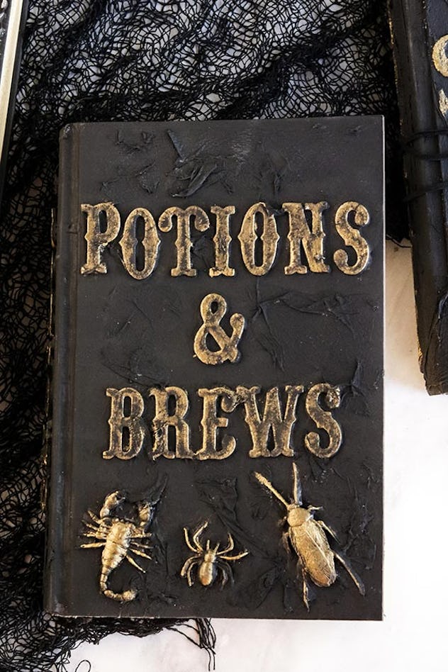 These DIY spell books are very simple to put together, and so fun.