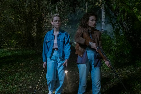 Victoria Pedretti and Amelia Eve explain The Haunting of Bly Manor ending.