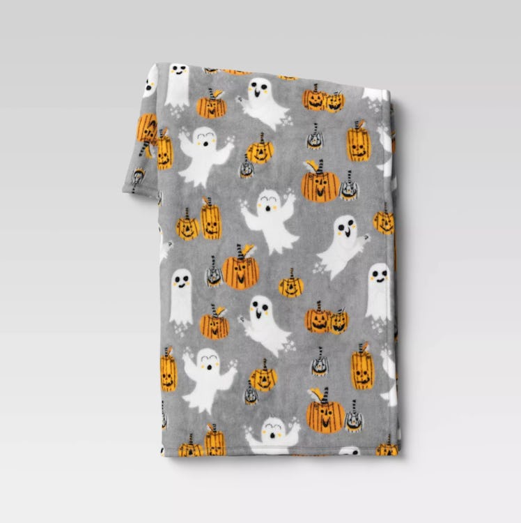 50"x60" Halloween Ghost and Pumpkin Plush Throw Blanket Gray - Hyde & EEK! Boutique™