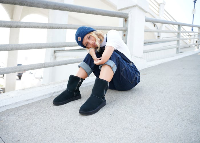 Adaptive UGG Zappo's boots with two zippers