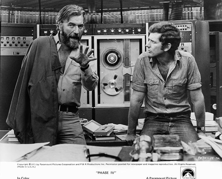 Nigel Davenport and Michael Murphy