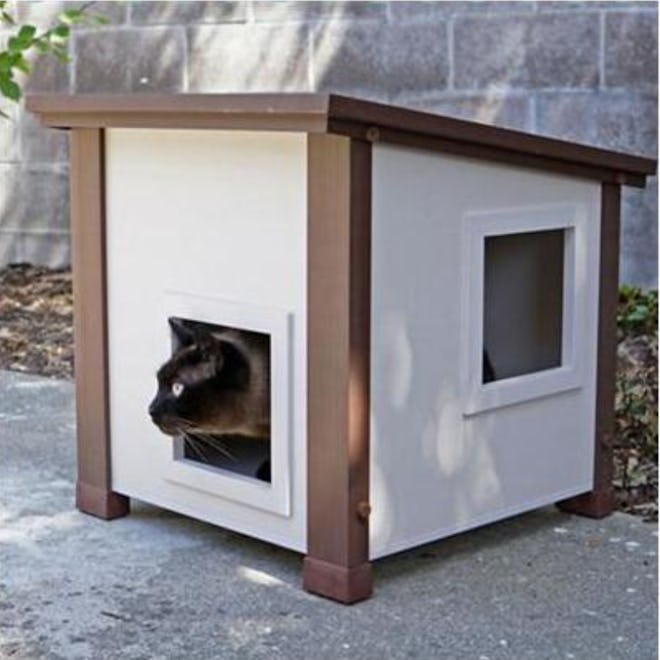 New Age Pet ecoFLEX Albany Outdoor Cat House