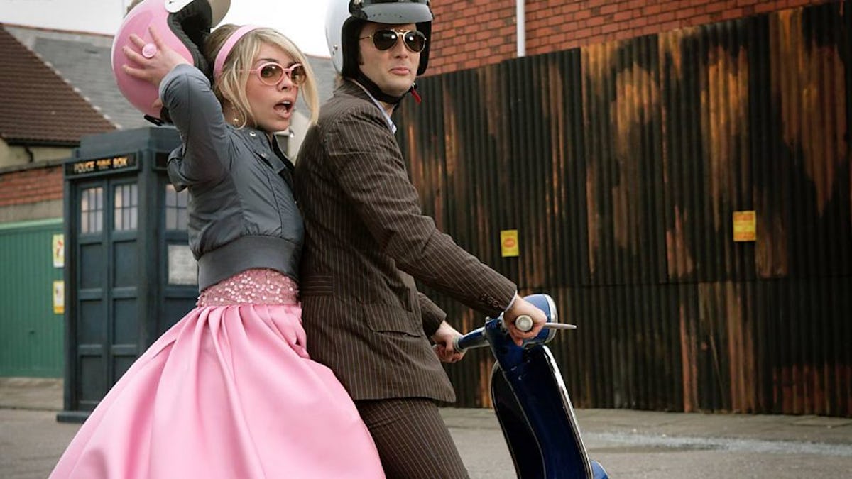 11 2000s Couple's Costume Ideas For Halloween That Are So Fetch