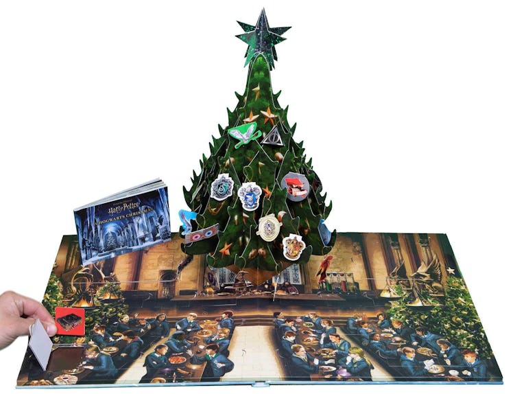 Harry Potter: A Hogwarts Christmas Pop-Up (Advent Calendar) Hardcover – Pop up, October 22, 2019