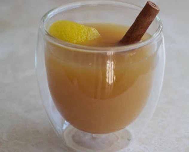 Ginger apple hot toddy