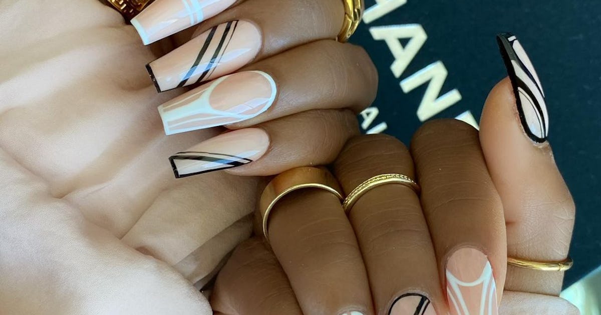 10 Acrylic Nail Designs For Every Type Of Aesthetic 10 Acrylic Nail Designs For Every Type Of Aesthetic