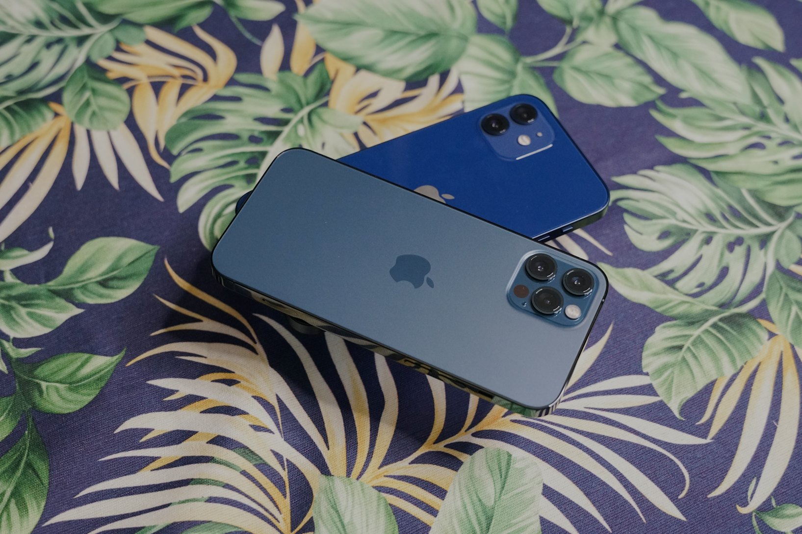 Iphone 12 And 12 Pro Review Virtually Flawless