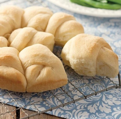 country dinner rolls from Chesapeake Bay Crab Cakes