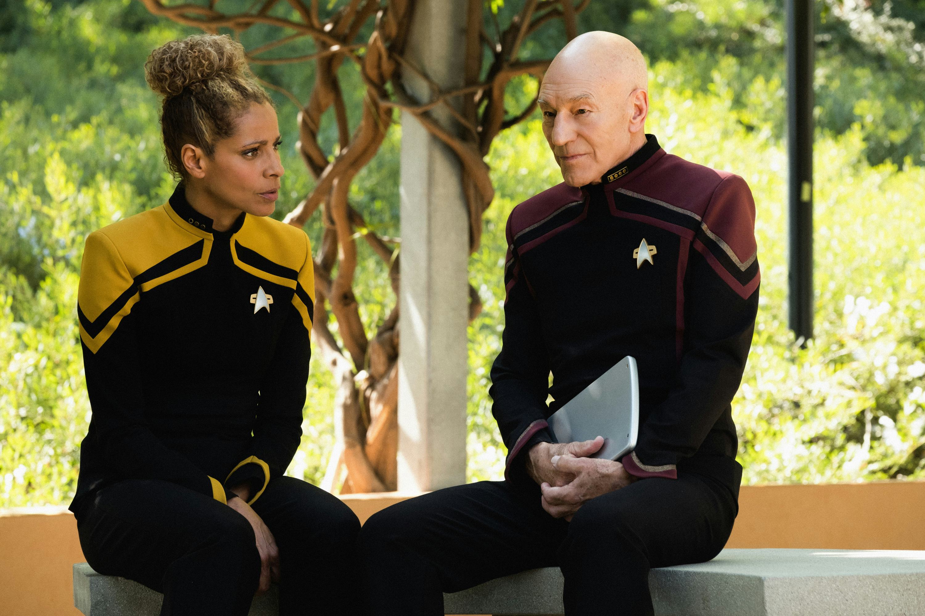 Michelle Hurd's Raffi opposite Patrick Stewart's Picard in Star Trek Picard