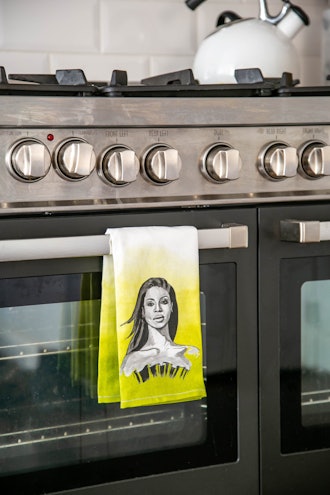 Girl Power Kitchen Towel: Beyoncé