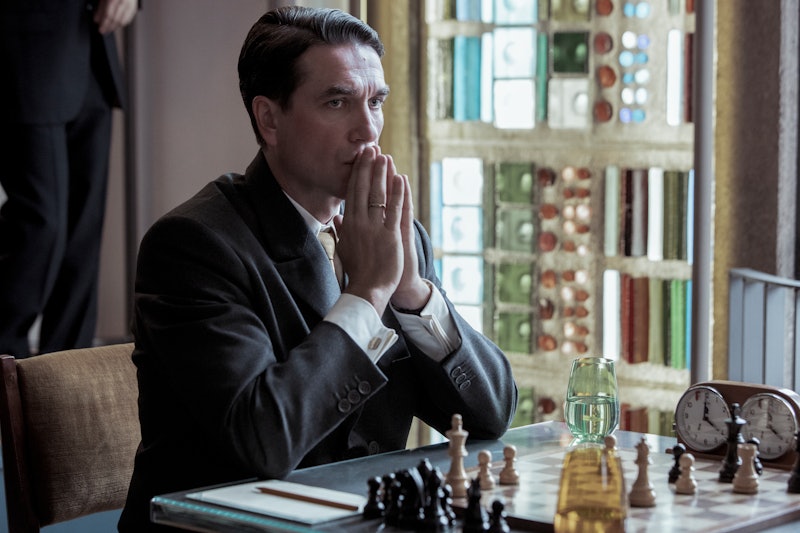 Former Soviet Chess Master Sues Netflix Over 'Sexist' Line in 'Queen's  Gambit' – NBC Boston