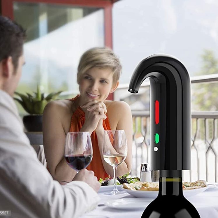 Yoocylii Electric Wine Aerator Pourer