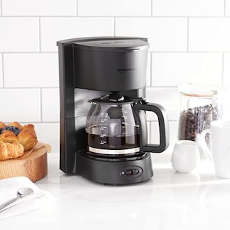 AmazonBasics 5-Cup Coffeemaker