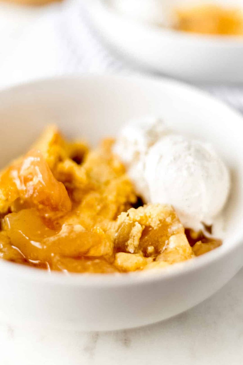 apple dump cake