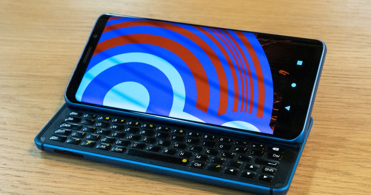 XDA's made an Ubuntu-powered smartphone with a slideout keyboard