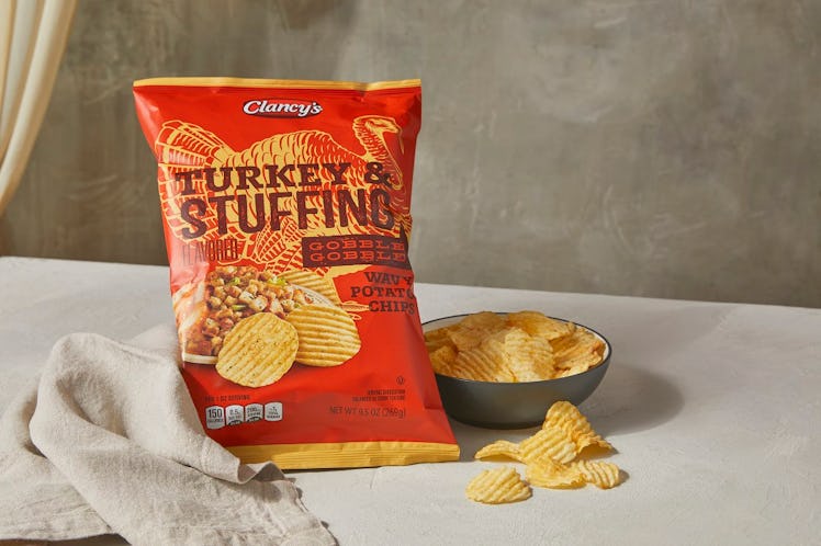 These November 2020 Aldi finds include holiday food and drinks