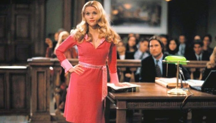 Elle Woods, played by Reese Witherspoon, in court in a pink dress.