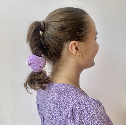 How To Wear A Scrunchie In 2020 & Beyond