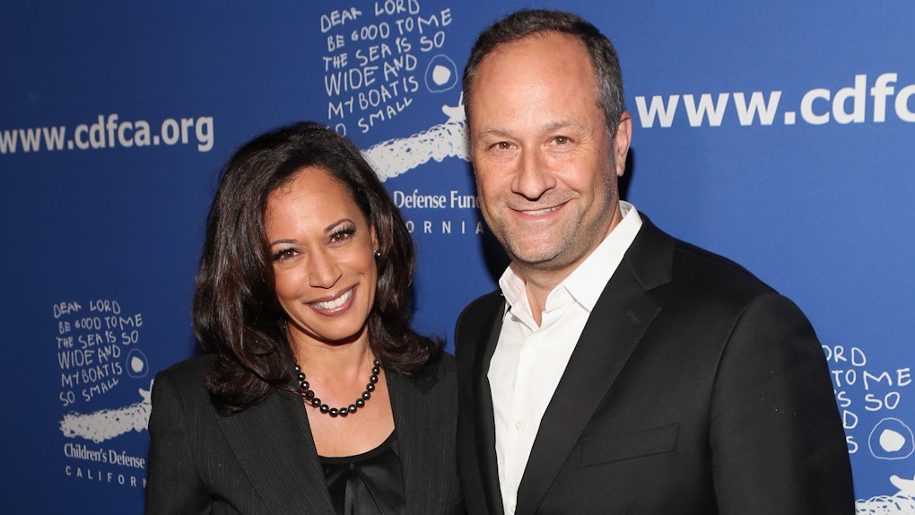 How Did Kamala Harris Doug Emhoff Meet It S A Cute Story