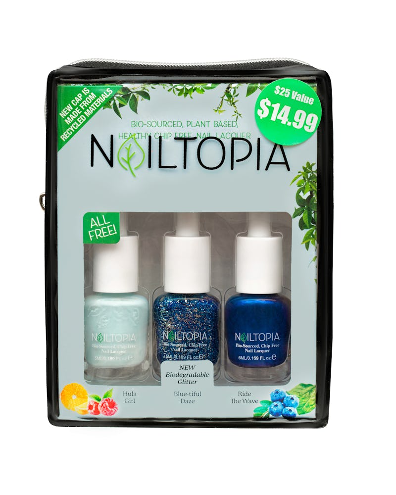 Nailtopia's holiday collection features two different colored sets.