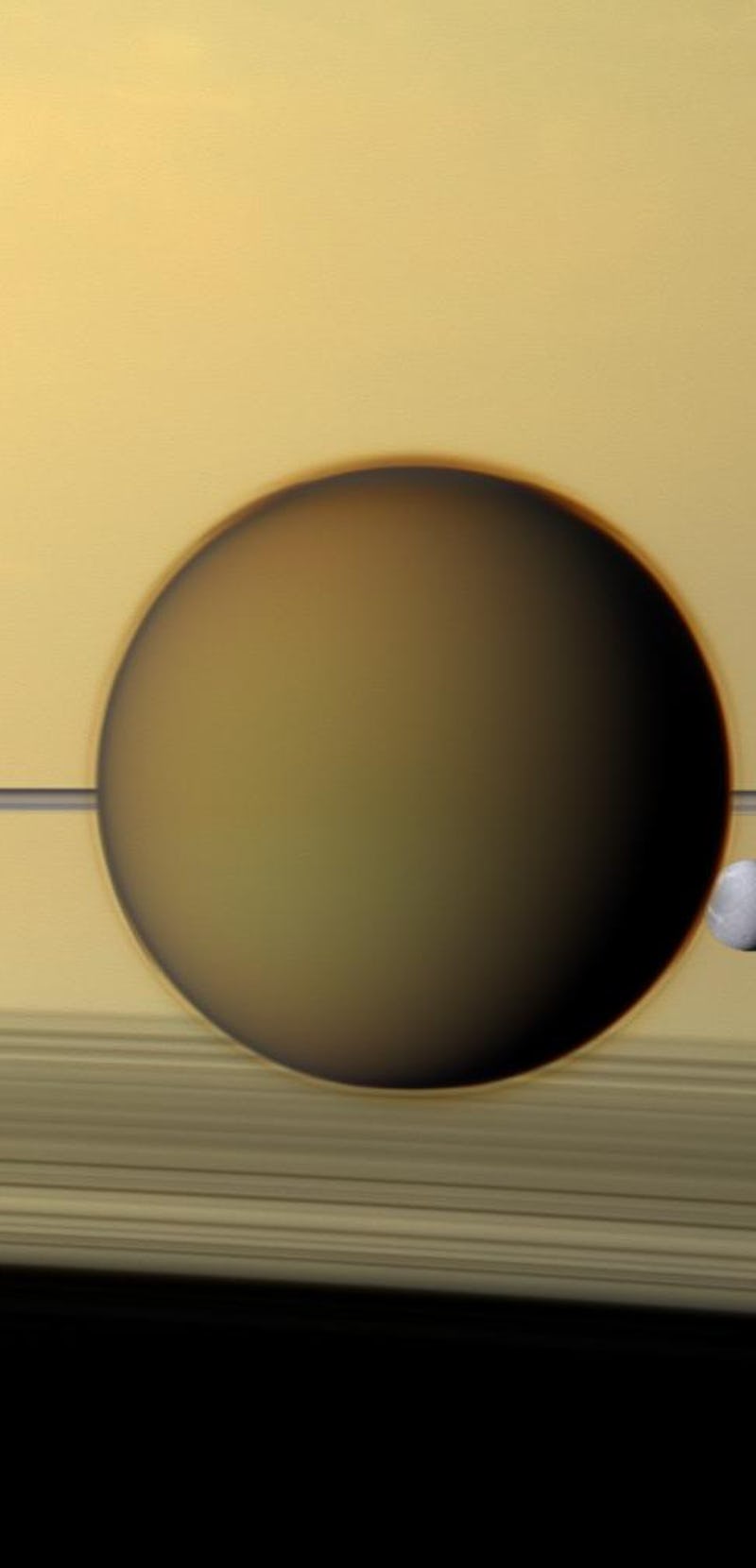 weird molecule in Titan atmosphere