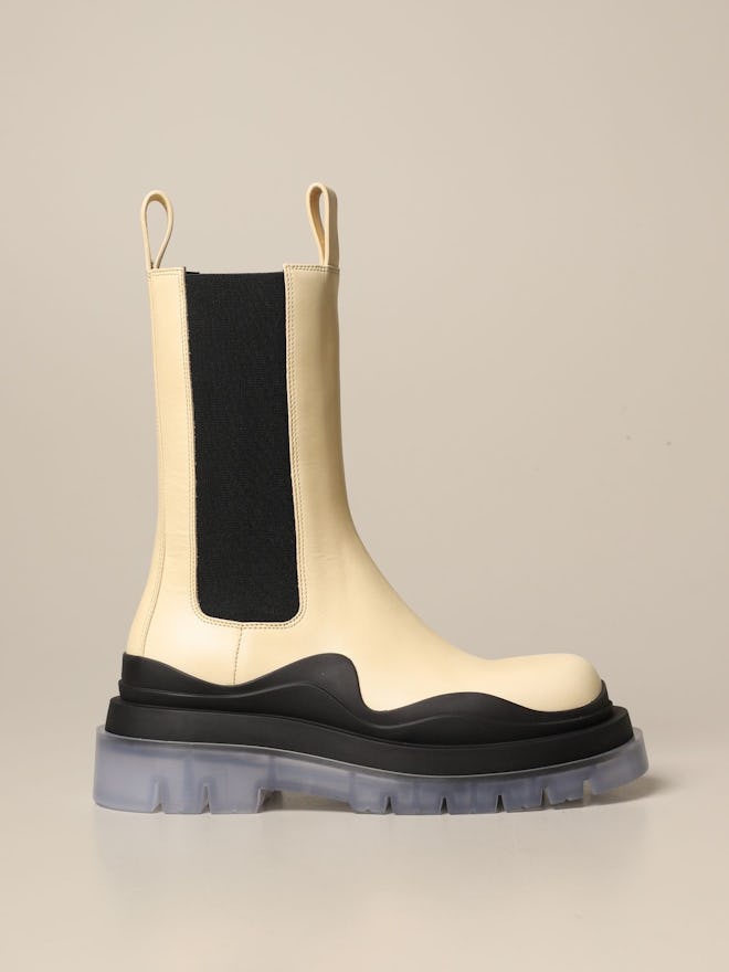 Tire Chelsea boots in leather