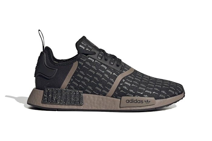 The Mandalorian Adidas NMD R1