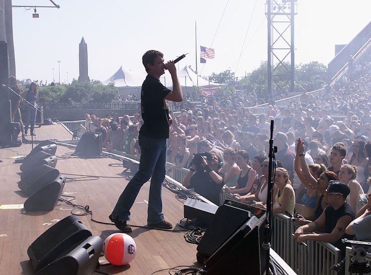 Singer Brad Arnold singing during a 3 Doors Down concert