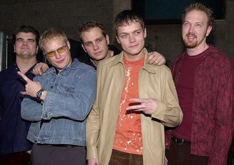 Five 3 Doors Down members posing for a photo at the 2000 Billboard Music Awards