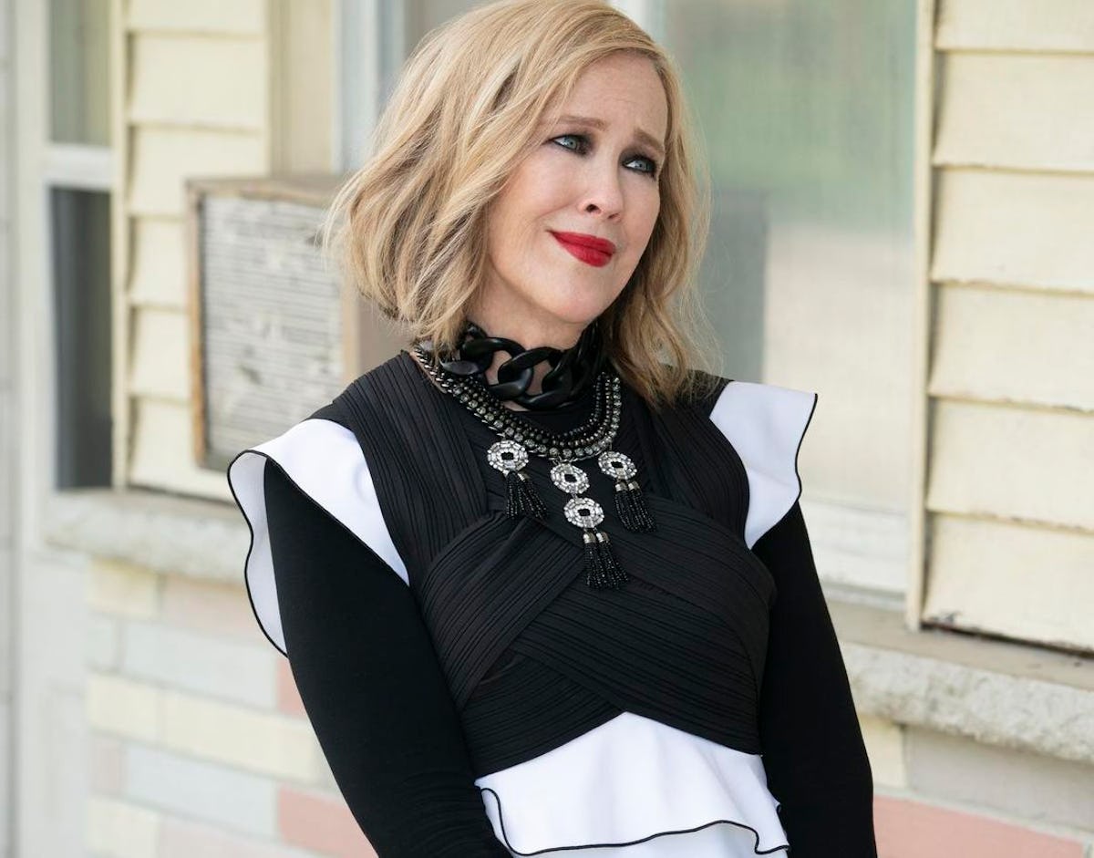 Moira Rose Outfits From 'Schitt's Creek' You'll Want To Copy ASAP