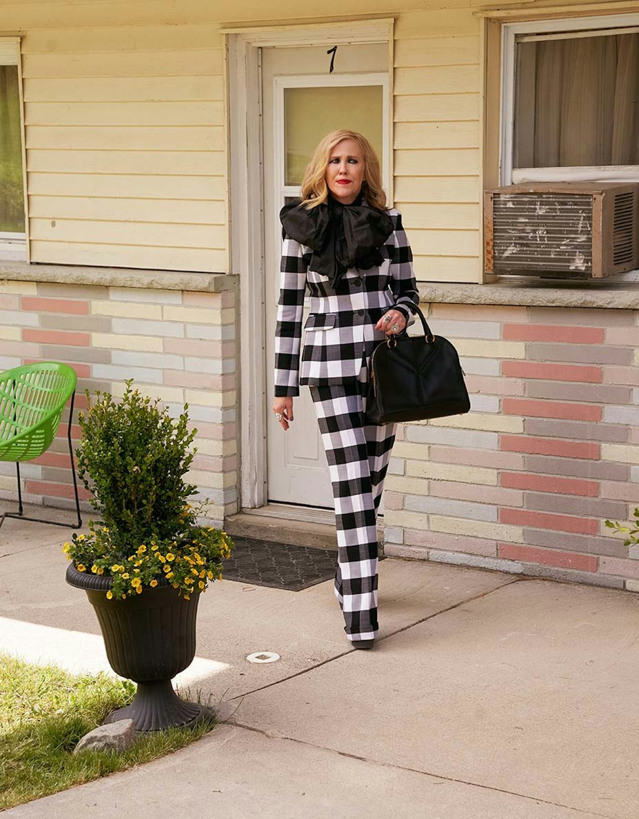Moira Rose Outfits From 'Schitt's Creek' You'll Want To Copy ASAP