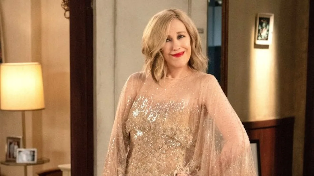 Moira Rose Outfits From 'Schitt's Creek' You'll Want To Copy ASAP Moira Rose Outfits From 'Schitt's Creek' You'll Want To Copy ASAP