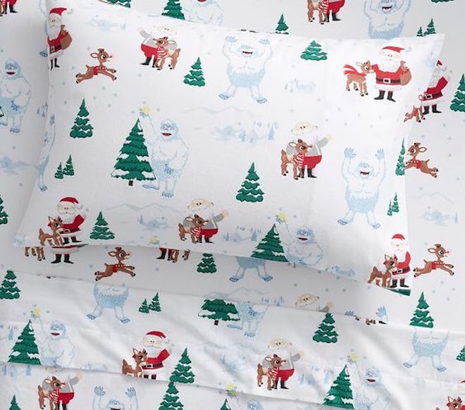 Organic Flannel Rudolph® & Bumble™ Sheet Set & Pillowcases