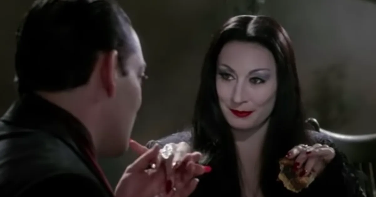 11 Dates Inspired By Halloween Movies 11-dates-inspired-by-halloween-movies