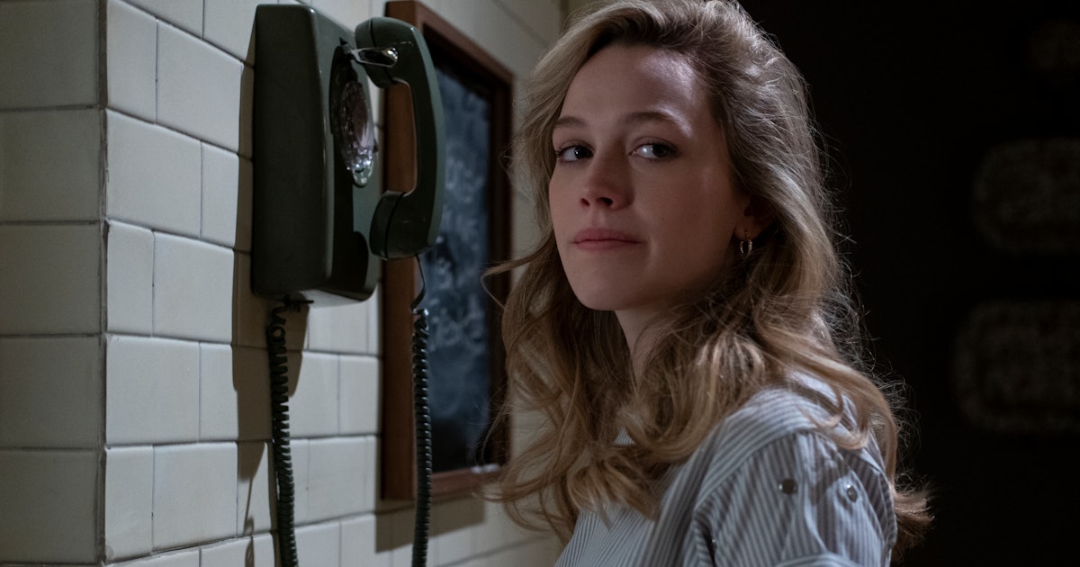 'The Haunting Of Bly Manor' Ending Explained By Star Victoria Pedretti