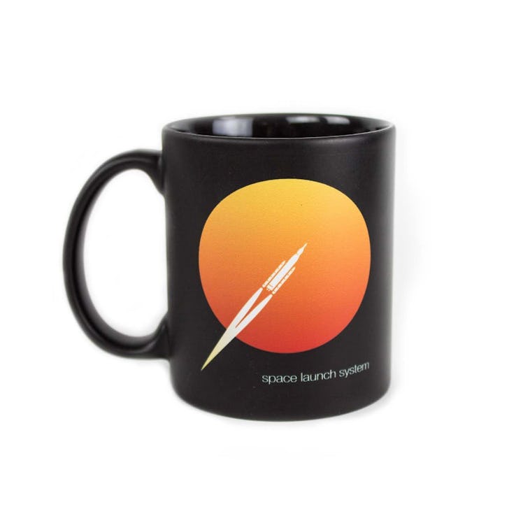 Boeing's mug.