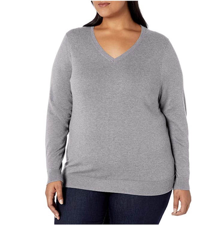 Amazon Essentials Plus Size Lightweight V-Neck Sweater