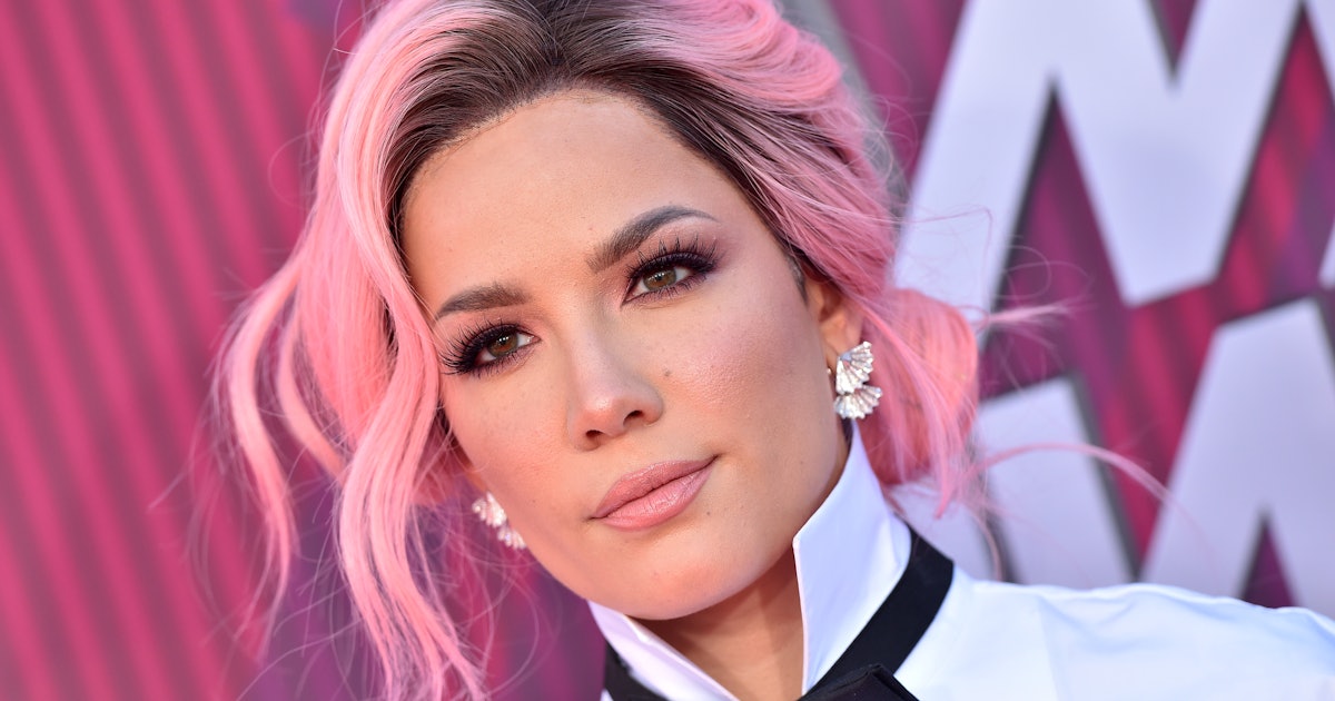 Halsey's Short Green and Blue Hair Transformation - wide 1