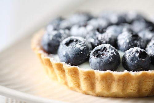 Friendsgiving Desserts: Lemon Blackberry Tart