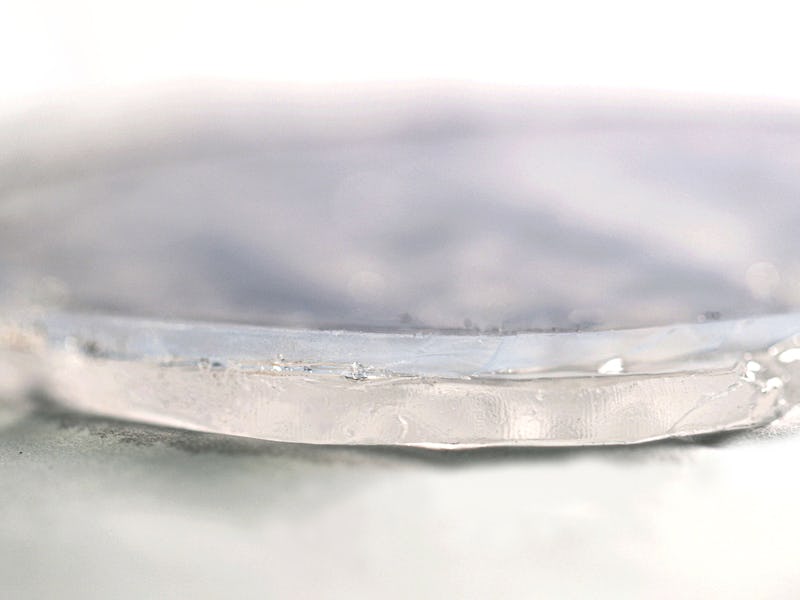 MIT's new cooling material