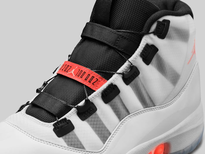 Air Jordan 11 Adapt.