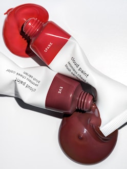 Glossier just launched two new colors of Cloud Paint.