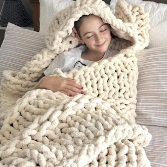 clootess Chunky Knit Blanket Chenille Throw
